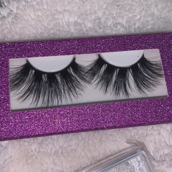 Dramatic Fluffy Lash False Eyelash Set - Picture 2 of 3